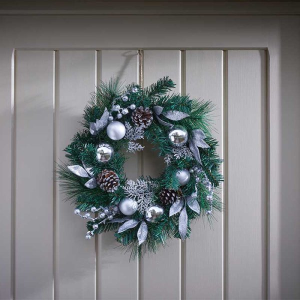 Christmas Baubly Wreath Silver 40cm