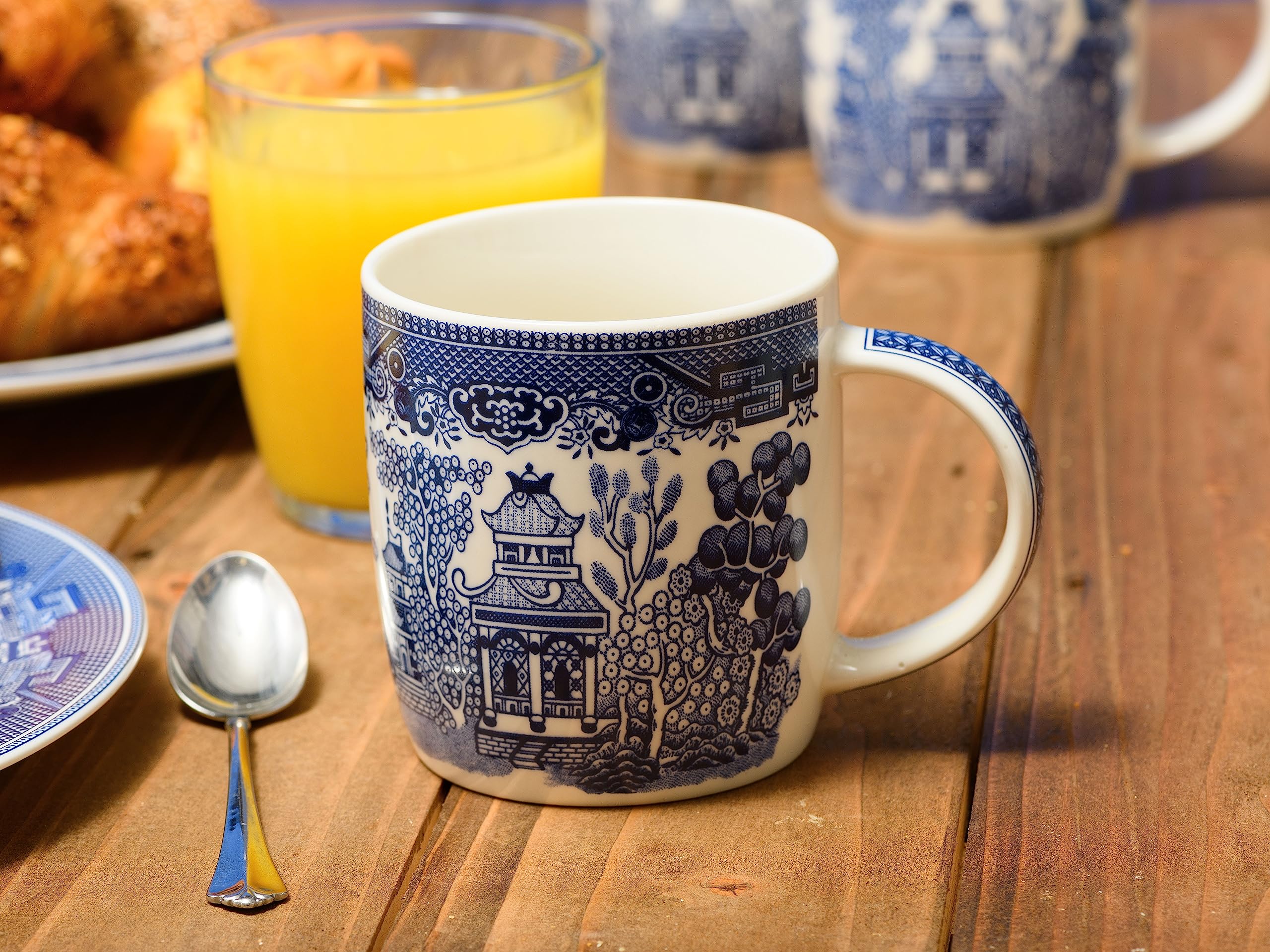 Blue Willow Barrel Mug 12 oz