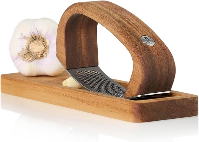 Roccalio Garlic Press with Board