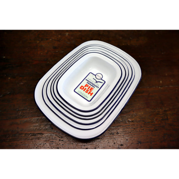 Falcon Enamel Rectangle Pie Dish