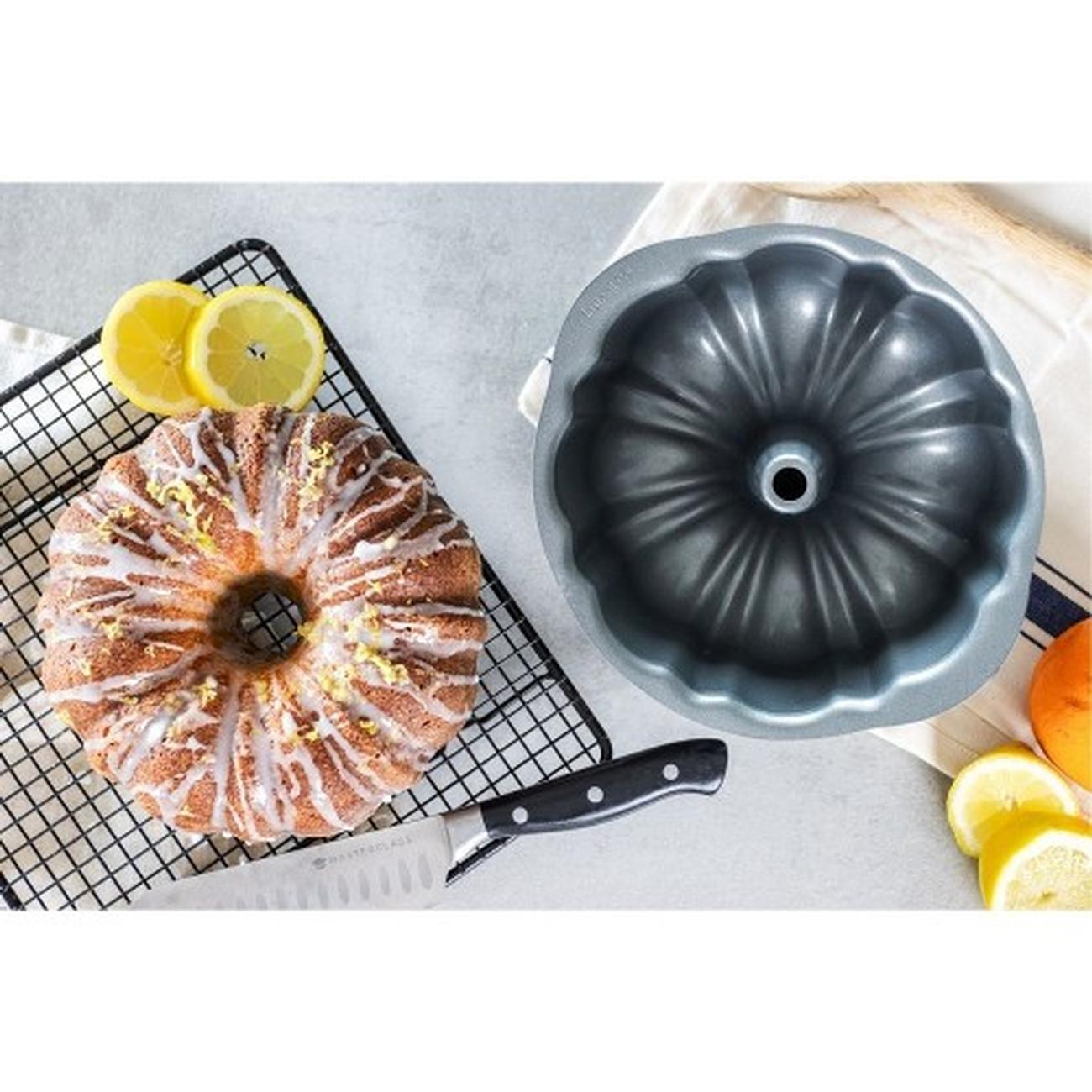 MasterClass Non-Stick 25cm Fluted Ring Cake Pan