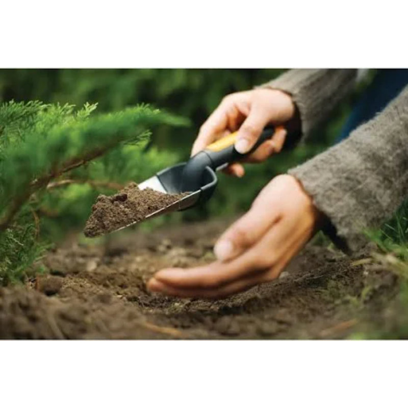 FISKARS GARDEN PLANTERS TROWEL