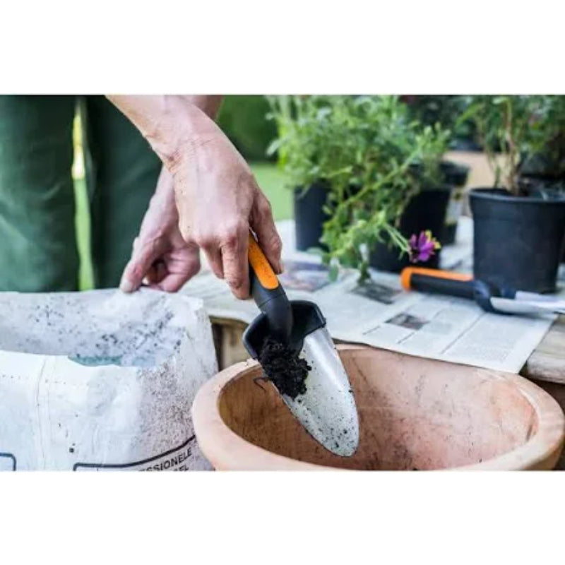 FISKARS GARDEN PLANTERS TROWEL