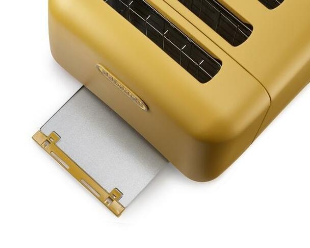 DeLonghi Argento Silva Yellow 4 Slice Toaster